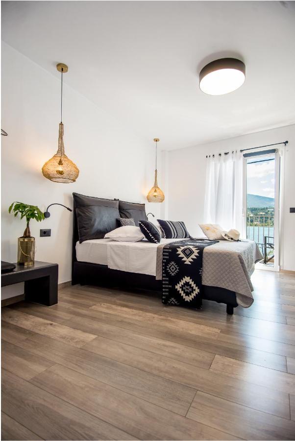 A & B Minimal Suite Ιι With Sea View In Argostoli 外观 照片
