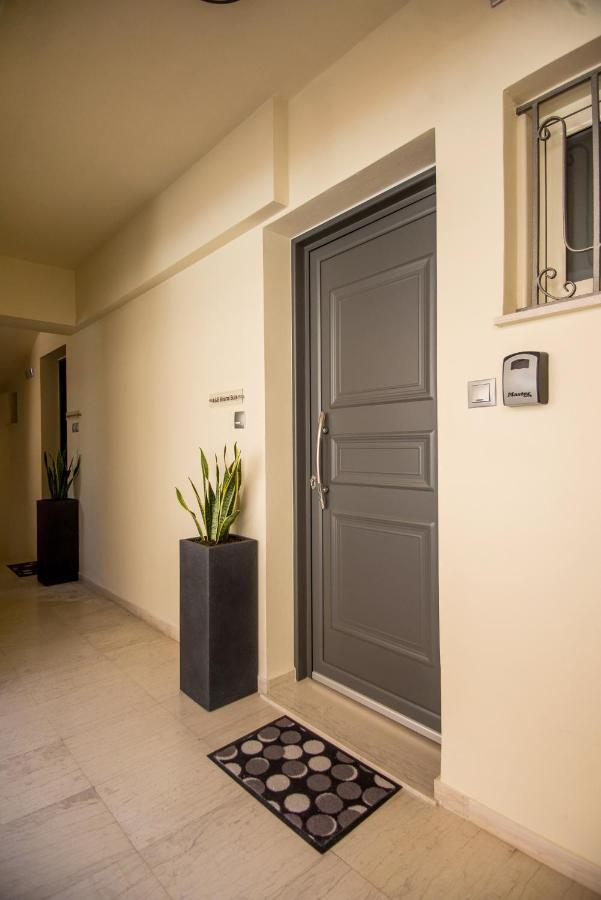 A & B Minimal Suite Ιι With Sea View In Argostoli 外观 照片