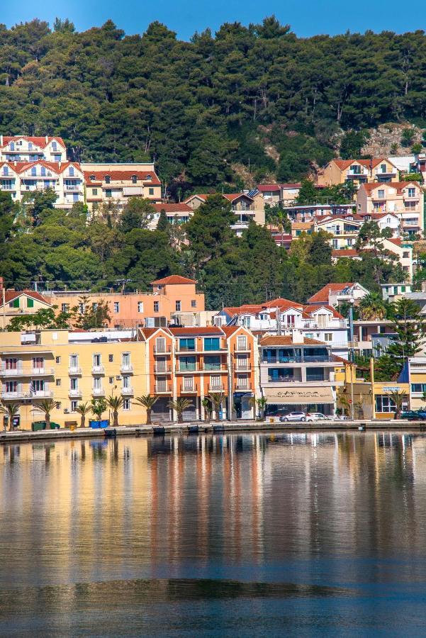 A & B Minimal Suite Ιι With Sea View In Argostoli 外观 照片