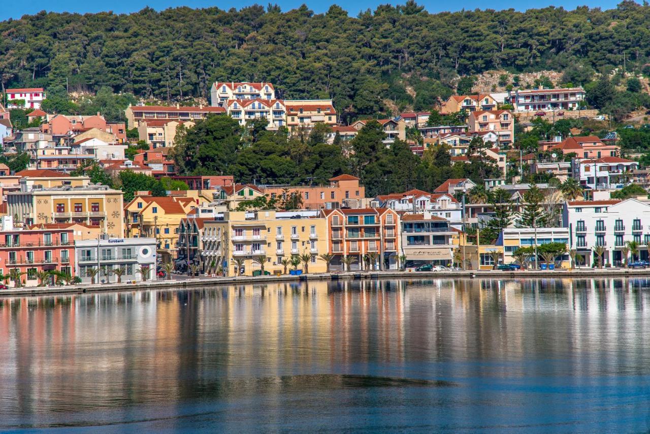 A & B Minimal Suite Ιι With Sea View In Argostoli 外观 照片